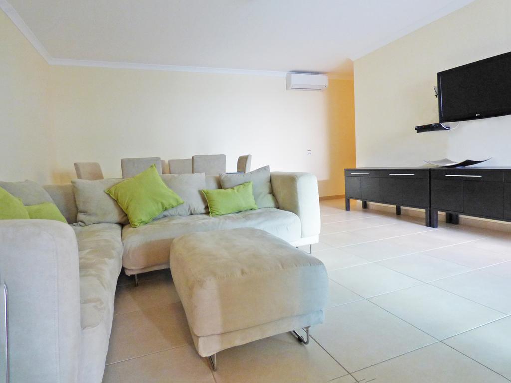 Apartamento Olhos D'Agua Албуфейра Екстериор снимка